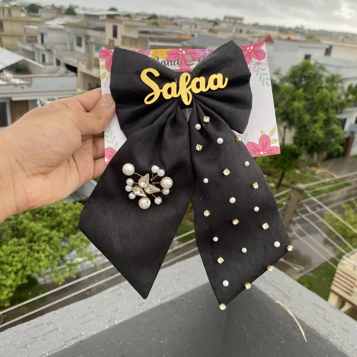 CUSTOMISE NAME PEARL BOW FOR GIRLS BLACK thumbnail 2